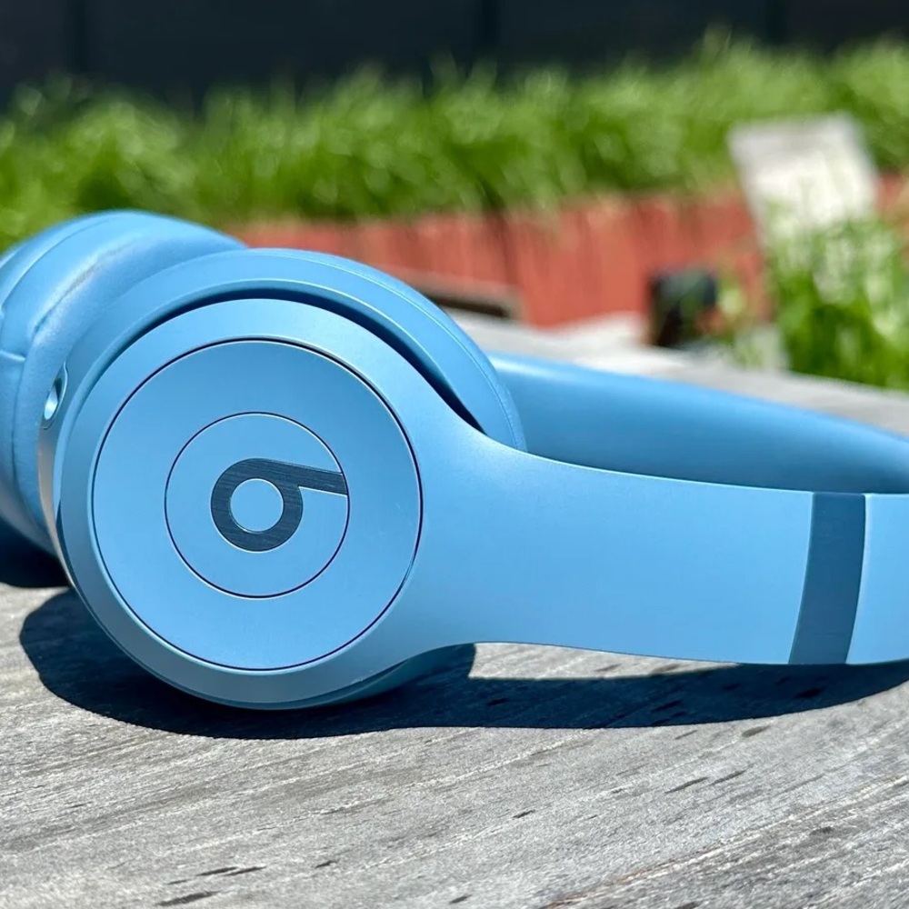 Beats Solo 4 Bluetooth Wireless Slate Blue- Like New